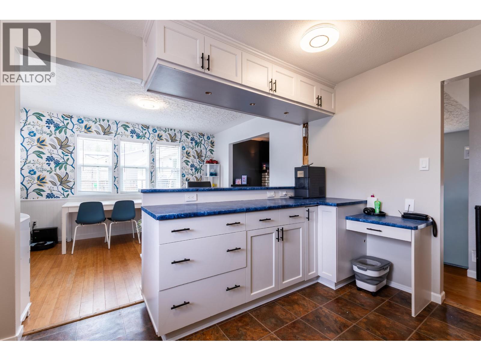 Kitchen of 407 NEFF CRESCENT · Prince George, BC