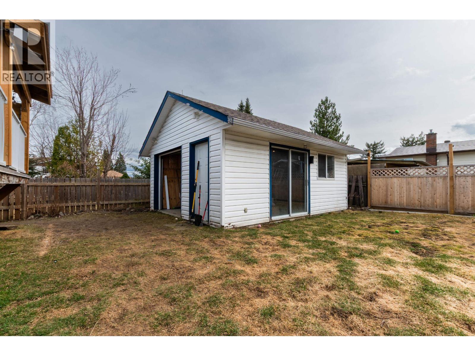 407 NEFF CRESCENT - 31