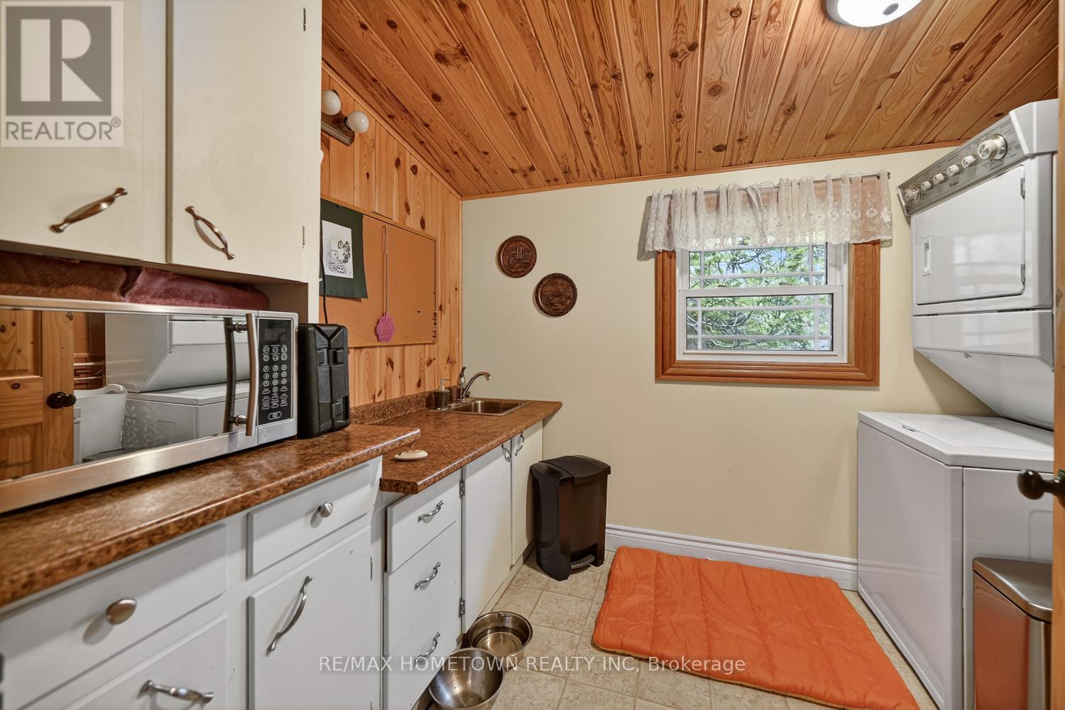 24 CHANT TERRACE — photo 32