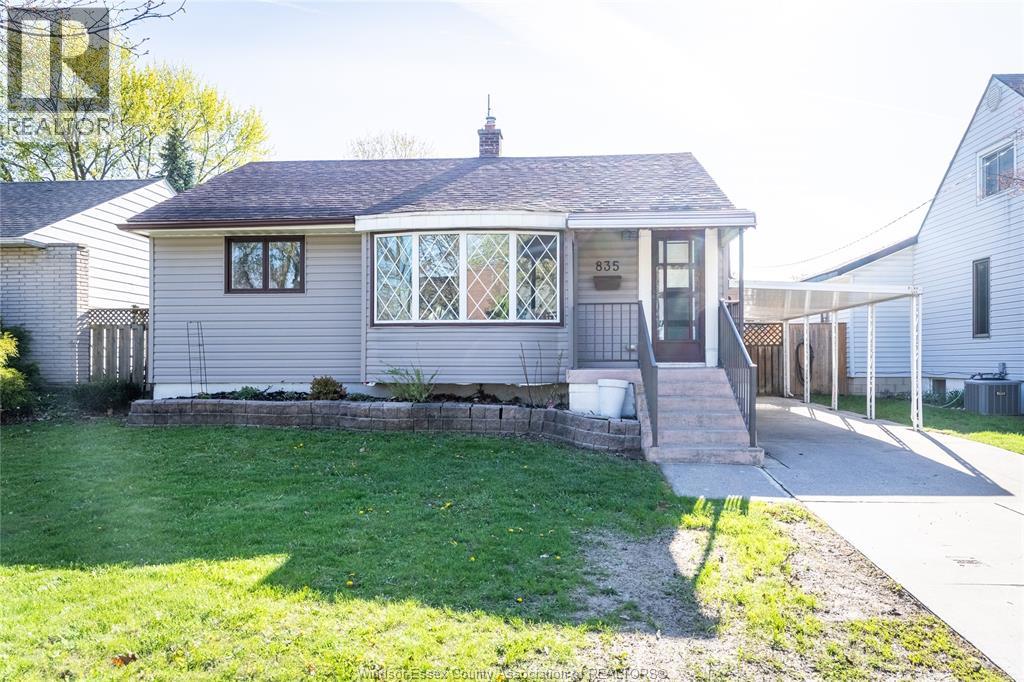 835 FRANCOIS COURT, Windsor, Ontario, N8Y3W5 — Photo 2