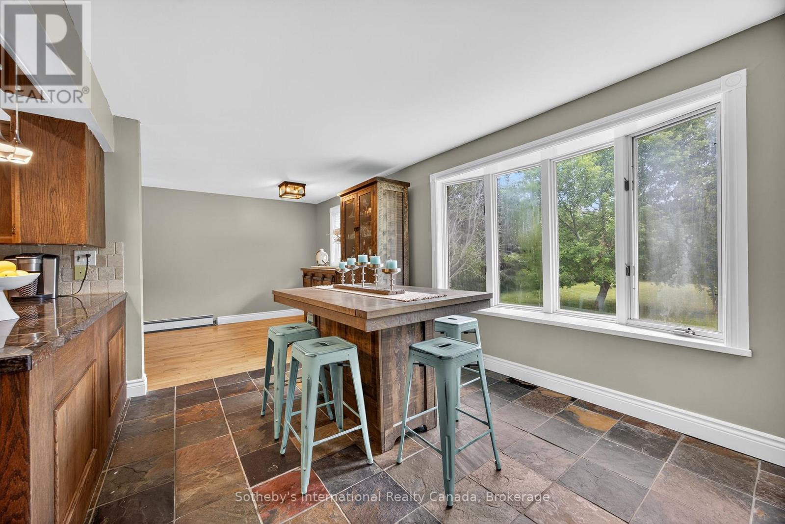 79 CAROLINE STREET W - 11