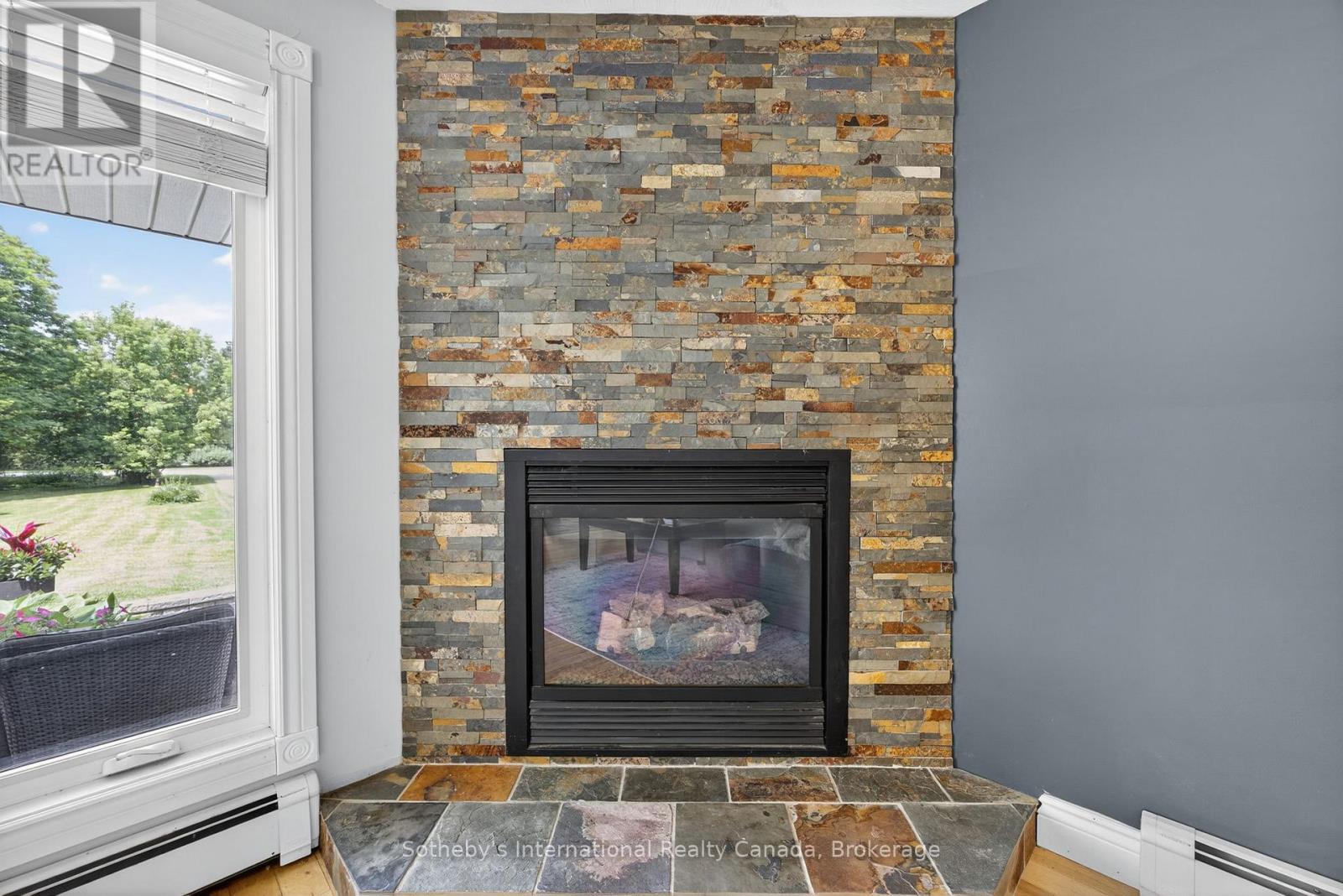 79 CAROLINE STREET W - 20
