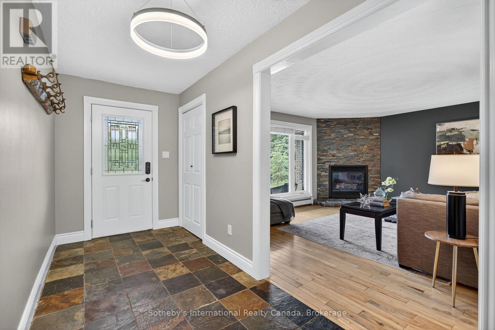 79 CAROLINE STREET W - 5