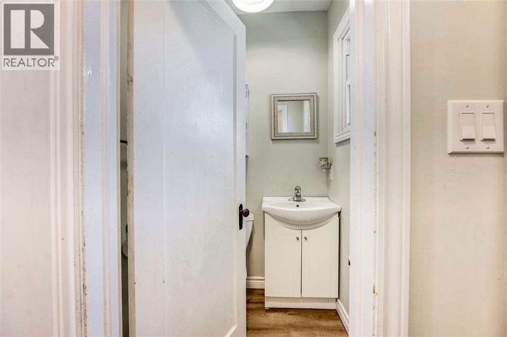 703 Wellington STREET, Sarnia, Ontario, N7T1J3 — Photo 32
