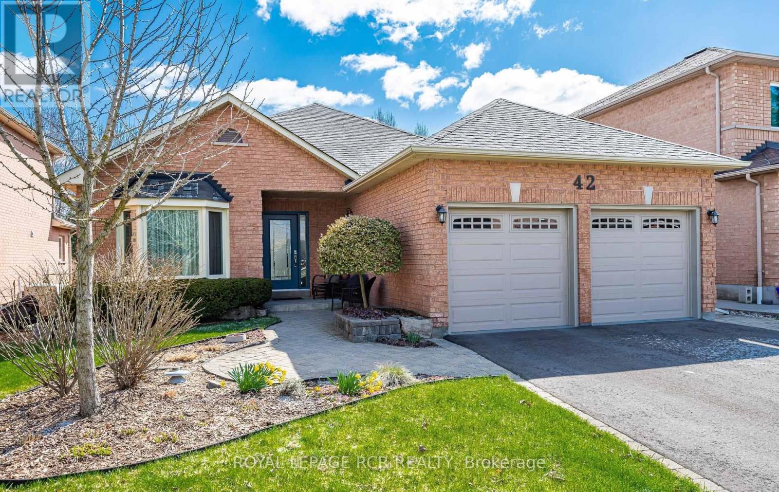 42 ALLENVALE DRIVE - 1