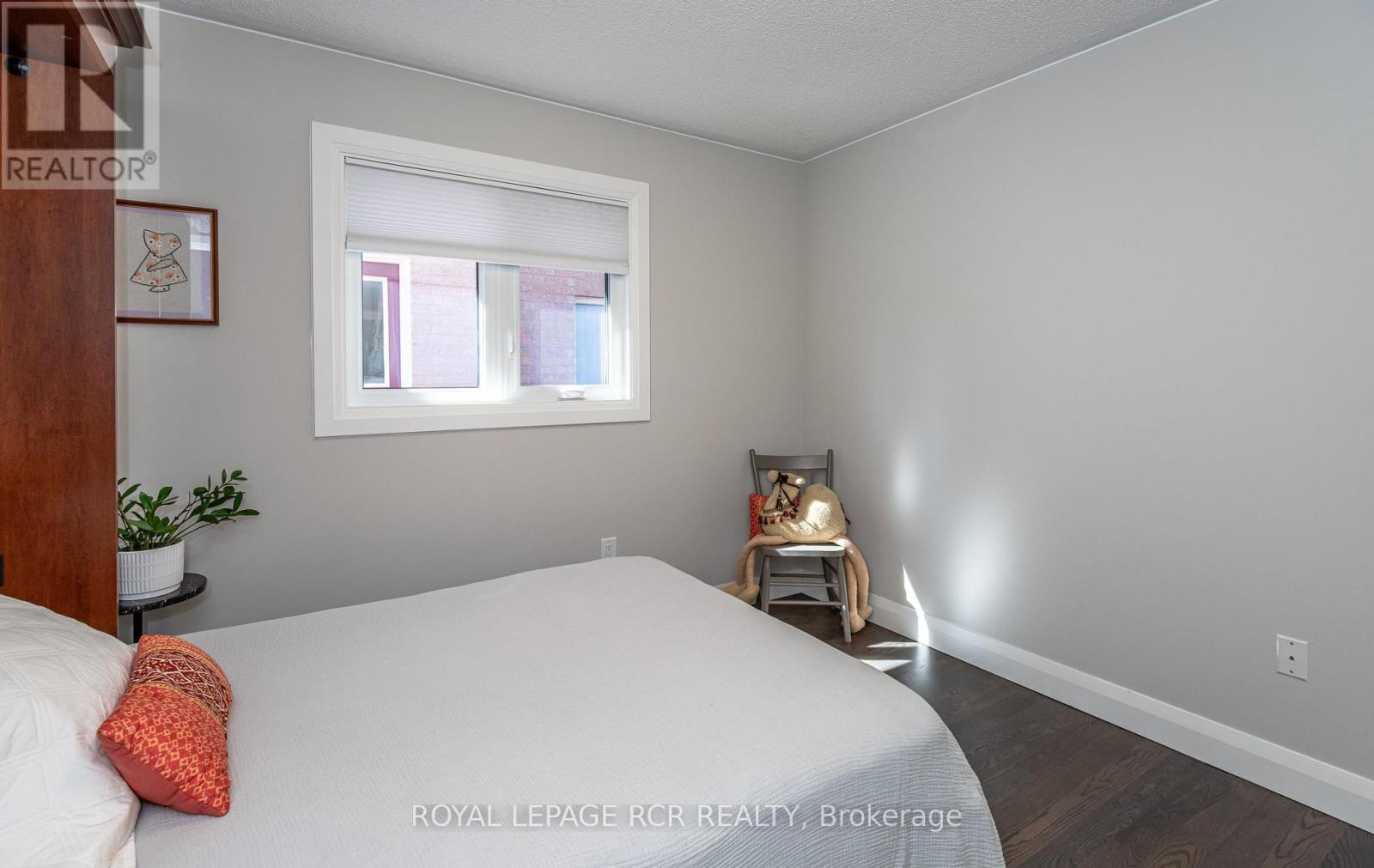 42 ALLENVALE DRIVE - 21