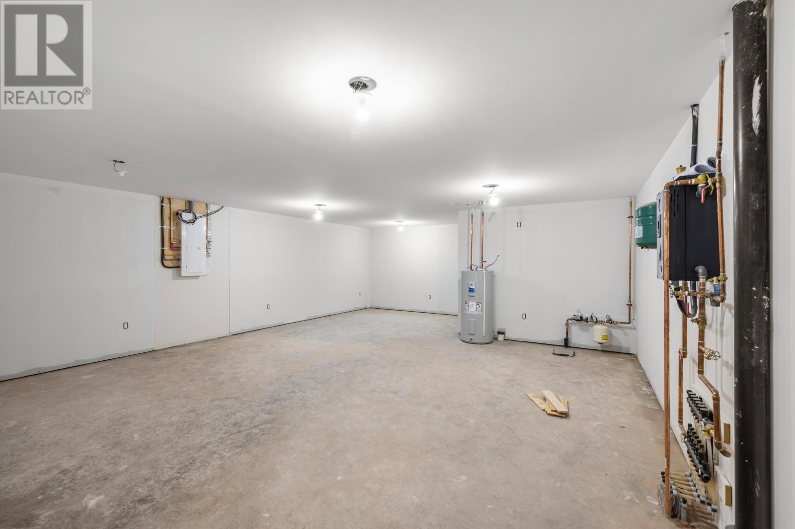 58 Alice Avenue — photo 18