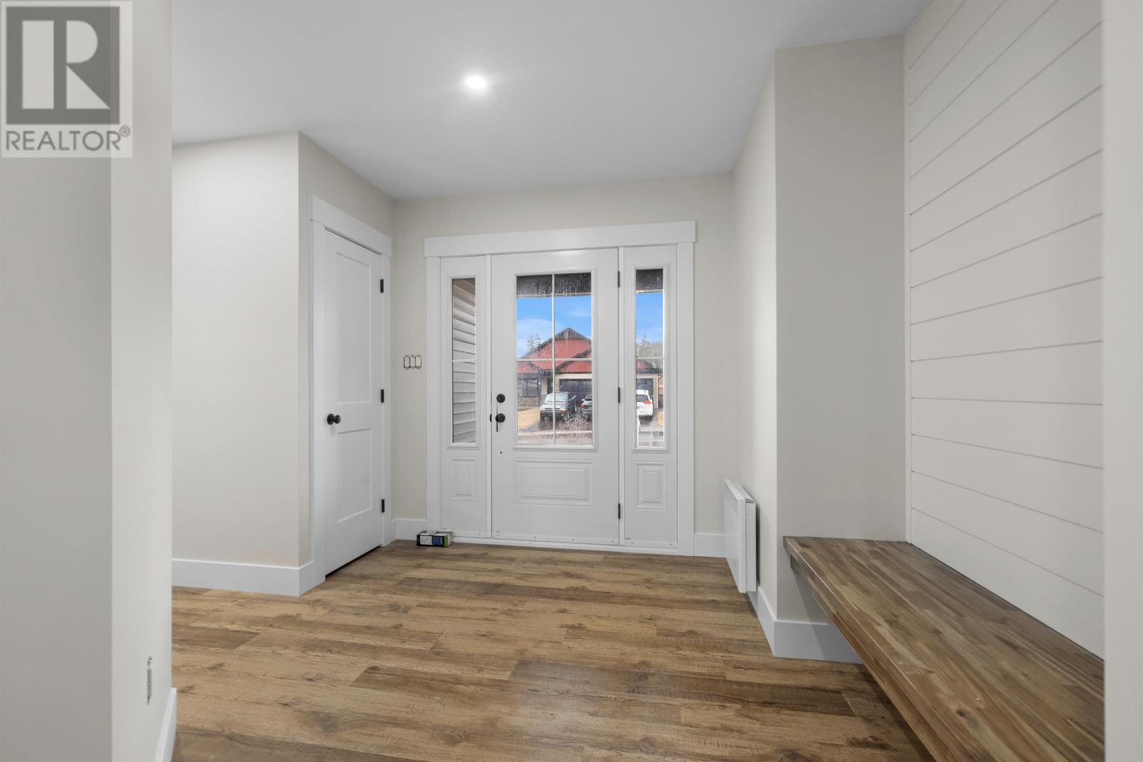 58 Alice Avenue — photo 4