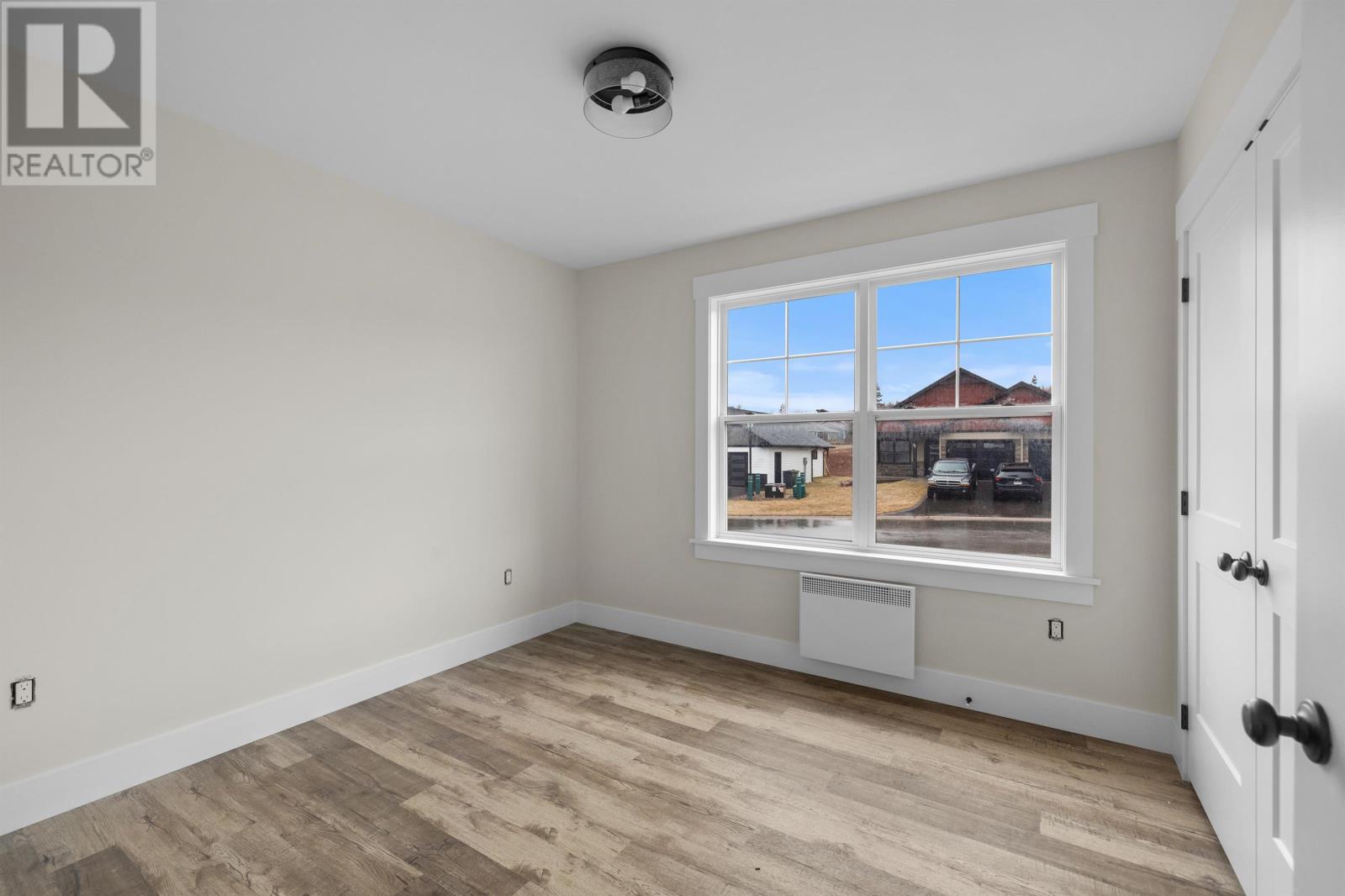 58 Alice Avenue — photo 5