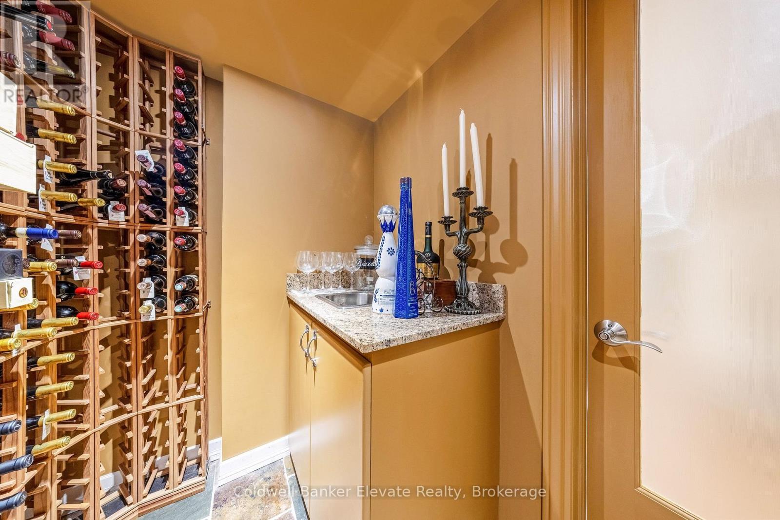 1531 POLESDEN DRIVE - 36