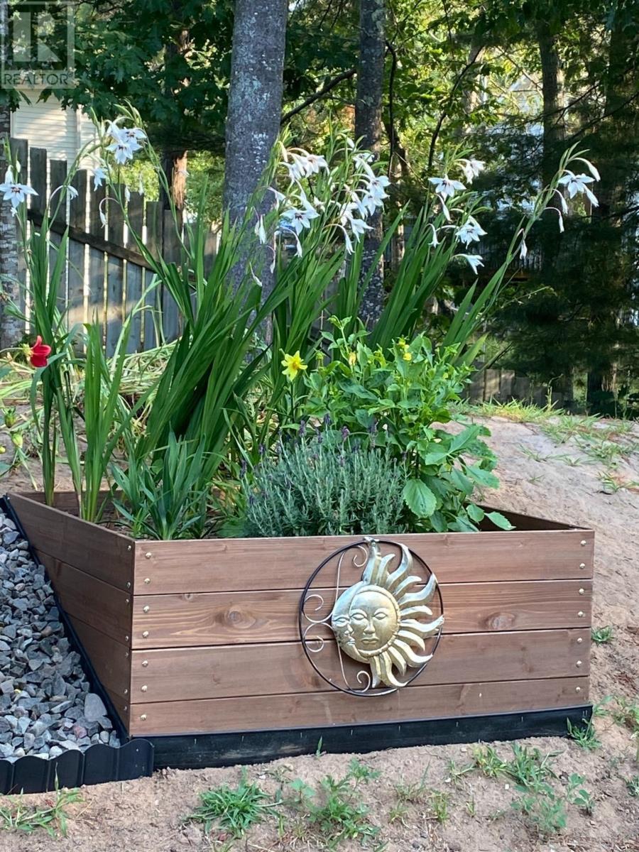 Property 41 of 45 of 909 Shawn Drive, Ravenwood