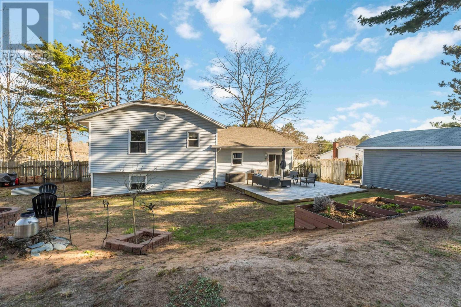 Property 36 of 45 of 909 Shawn Drive, Ravenwood