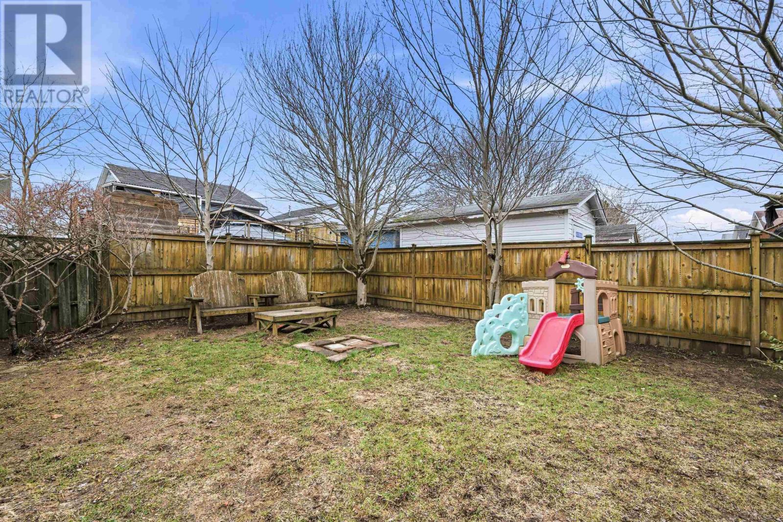 Property 20 of 21 of 44 Vicky Crescent