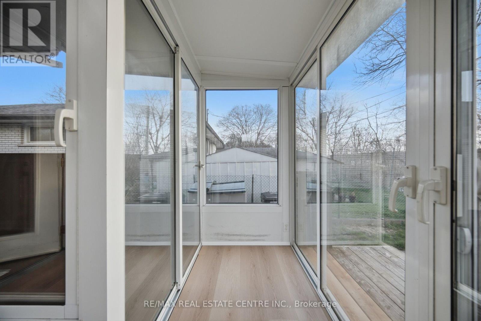 30 HIGHMAN AVENUE — photo 29
