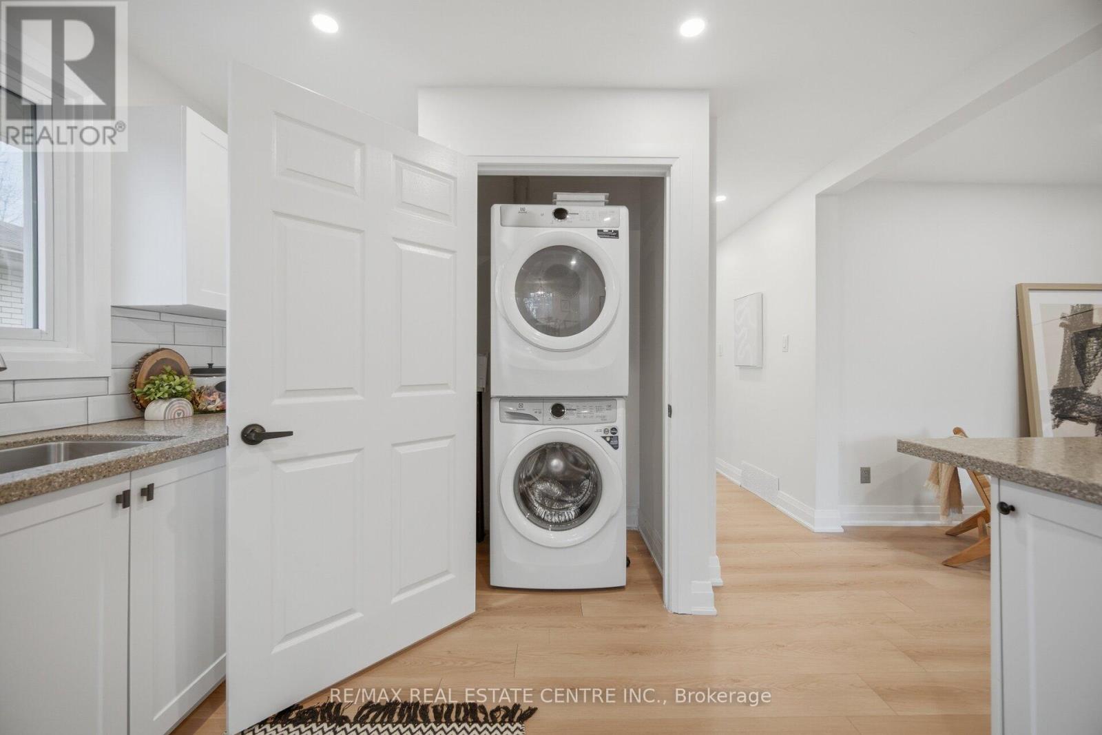 30 HIGHMAN AVENUE — photo 32