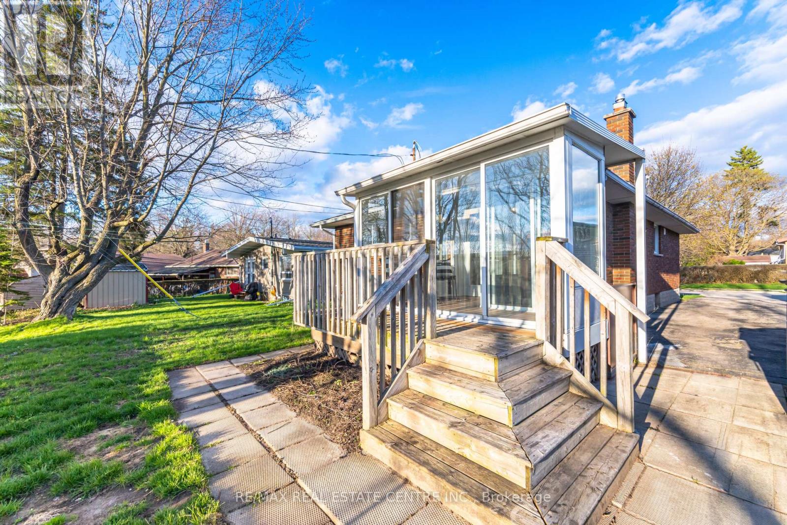 30 HIGHMAN AVENUE — photo 37