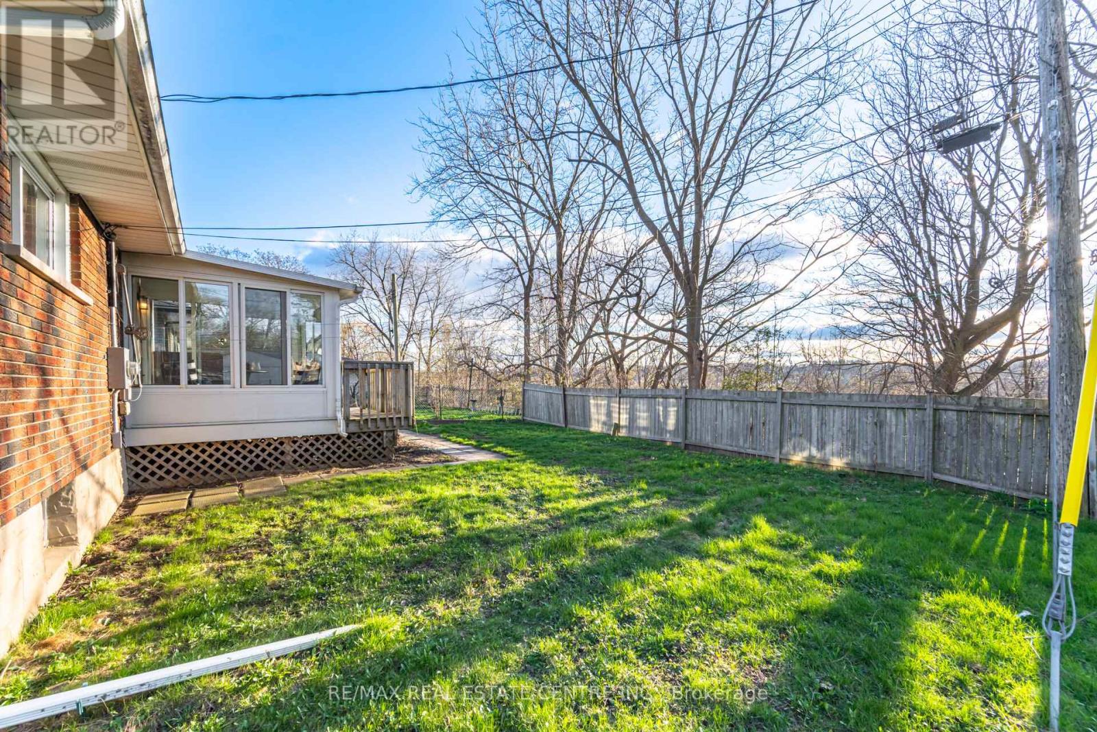 30 HIGHMAN AVENUE — photo 38