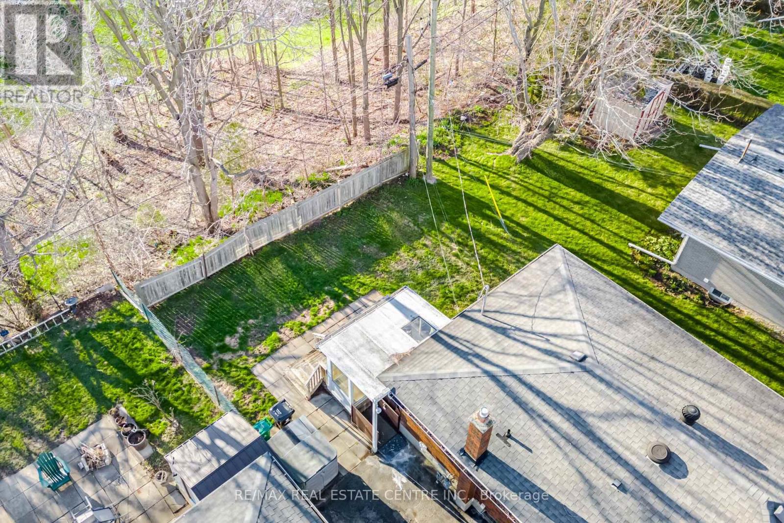 30 HIGHMAN AVENUE — photo 41