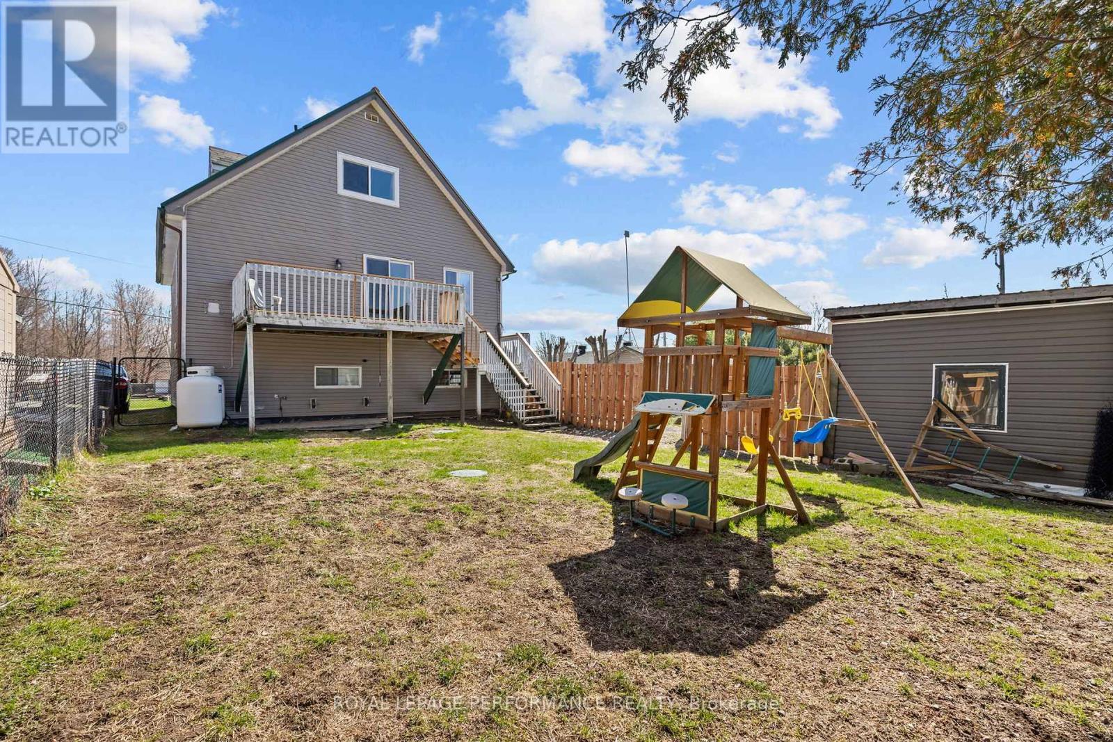 861 LOUIS ERNEST ROAD — photo 10