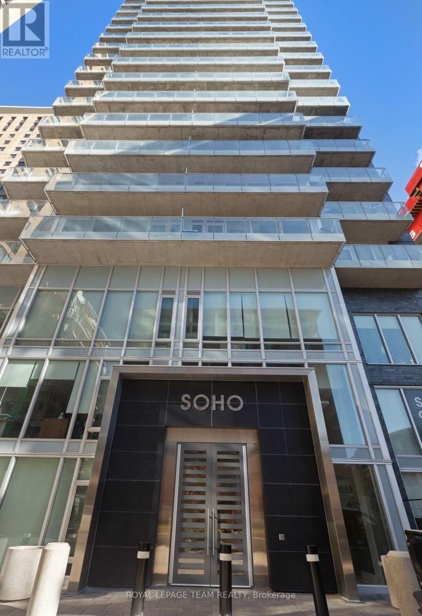 #1506 111 CHAMPAGNE AVENUE S - 1