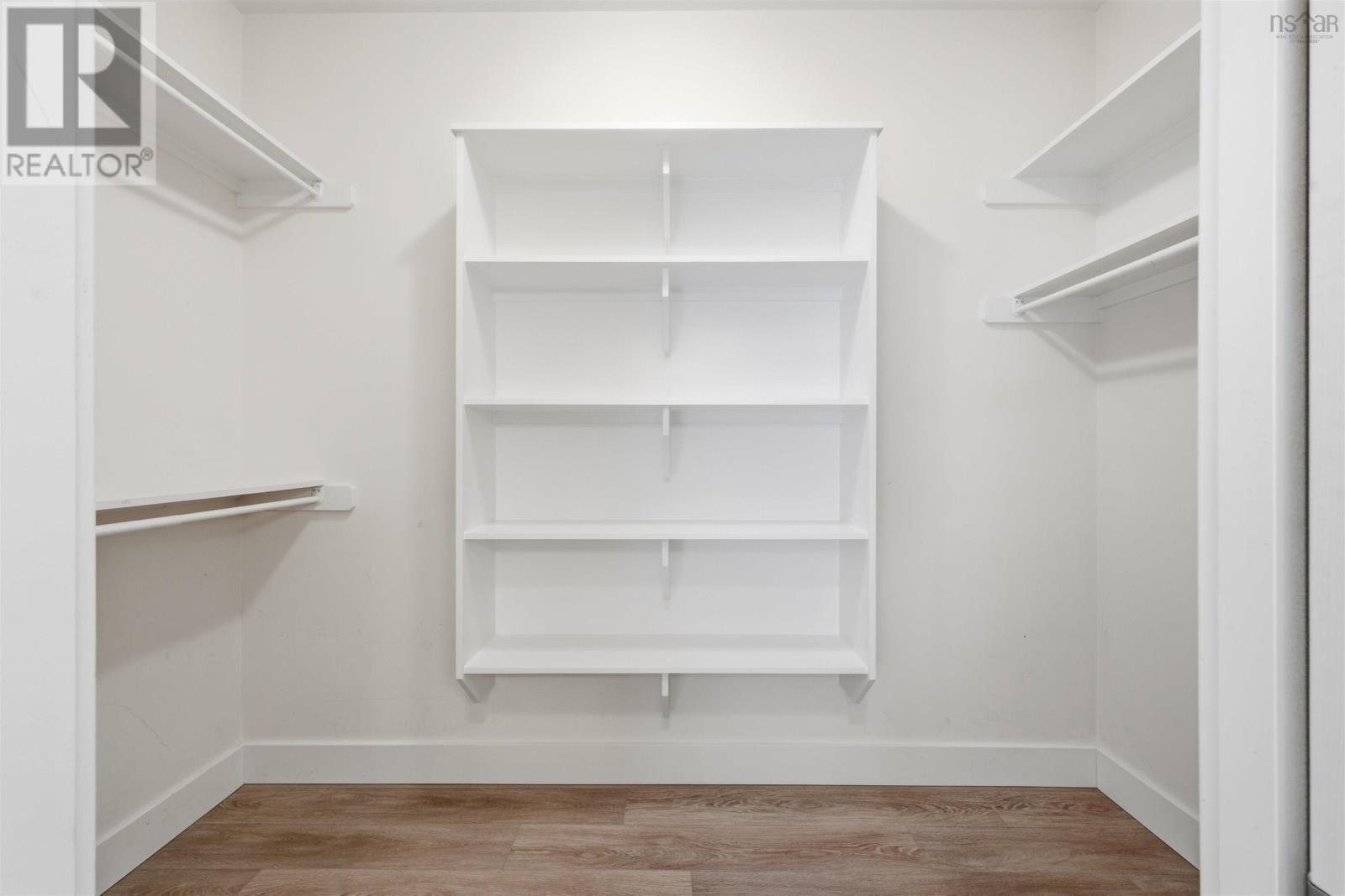 Property 19 of 32 of 72 Tyler Street