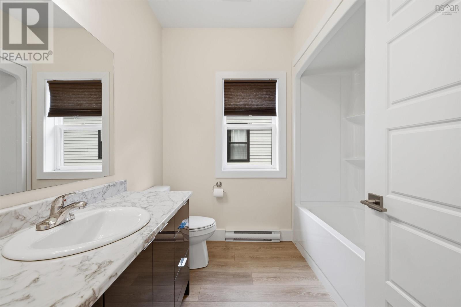 Property 23 of 32 of 72 Tyler Street