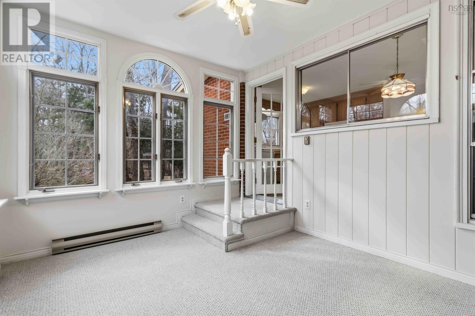 Property 16 of 48 of 71 Woodward Crescent