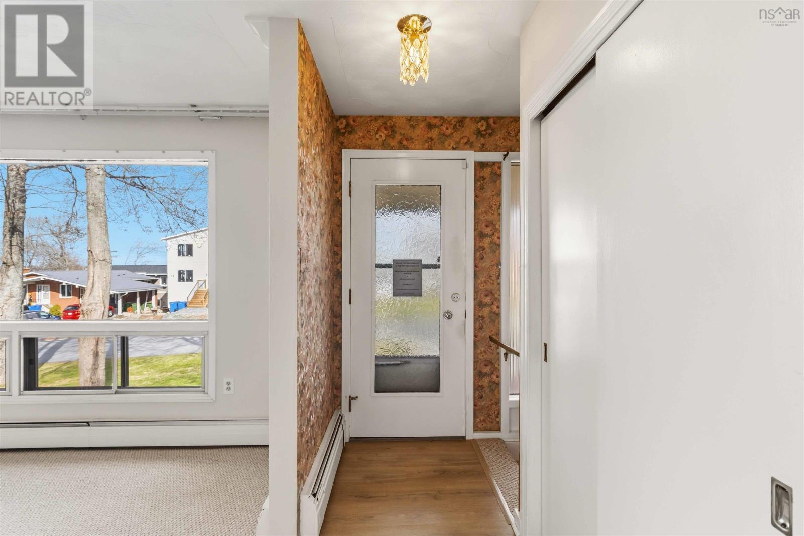 Property 3 of 48 of 71 Woodward Crescent