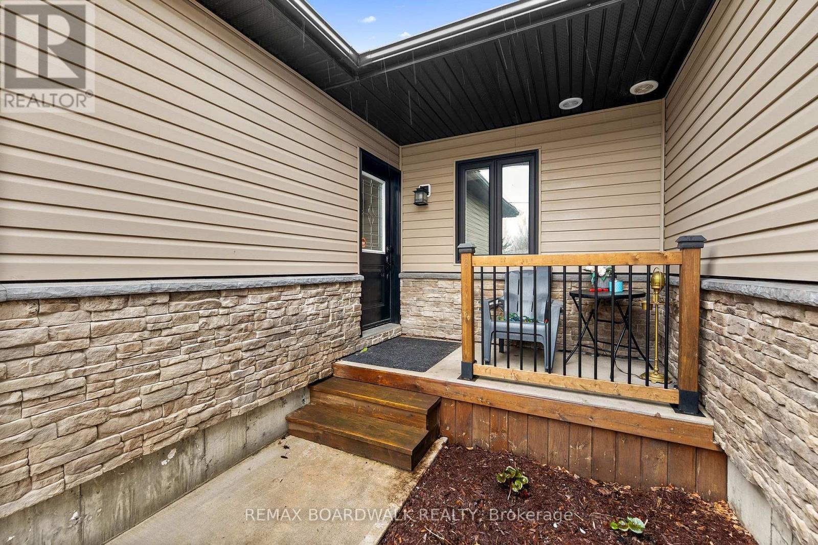 C - 32 DAVID STREET - photo 2