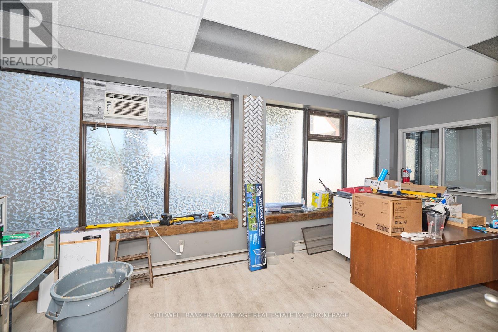 192 MAPLE AVENUE — photo 21