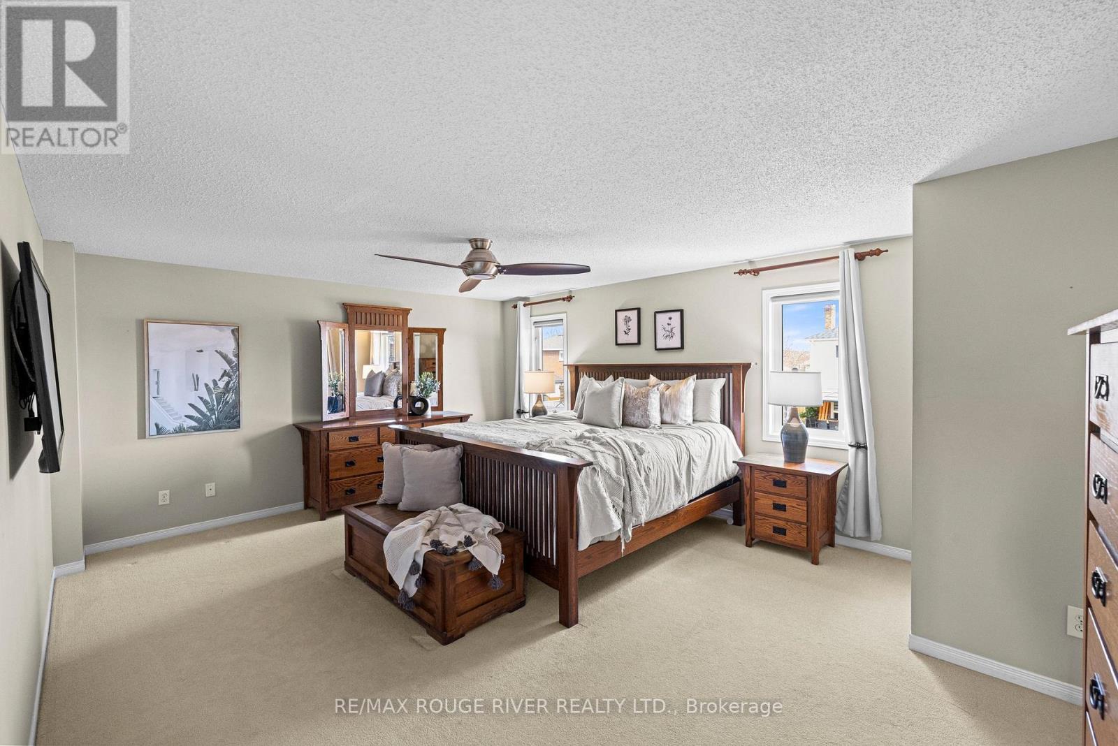 9 CLAYTON CRESCENT - 23
