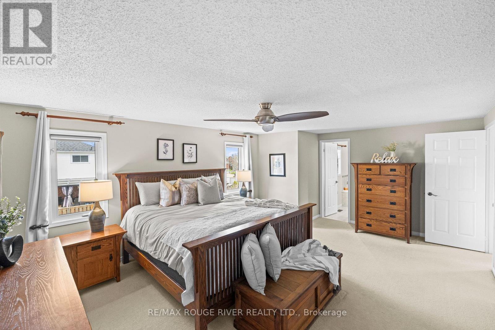 9 CLAYTON CRESCENT - 24