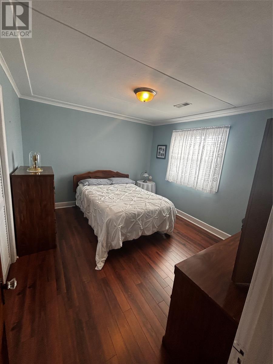 102 Campbell Avenue — photo 18