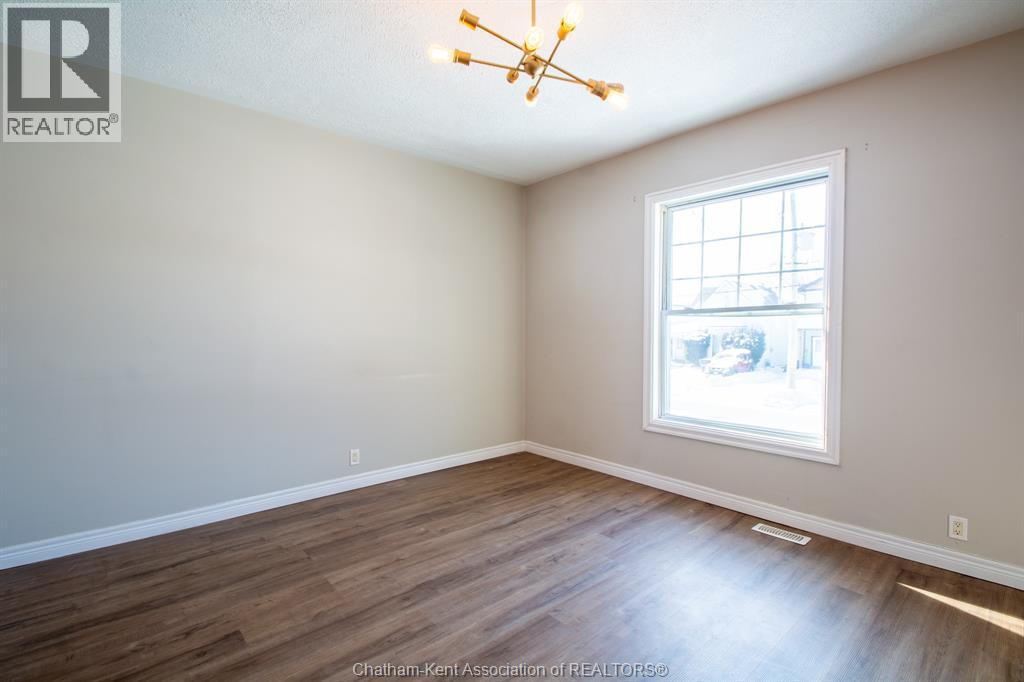31 Adelaide STREET North, Chatham, Ontario, N7M4K2 — Photo 15