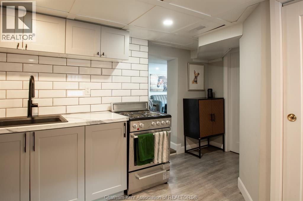 31 Adelaide STREET North, Chatham, Ontario, N7M4K2 — Photo 6