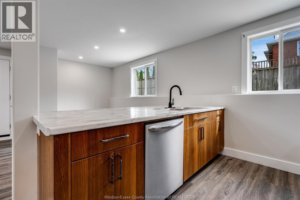 36 Victoria AVENUE South - 6