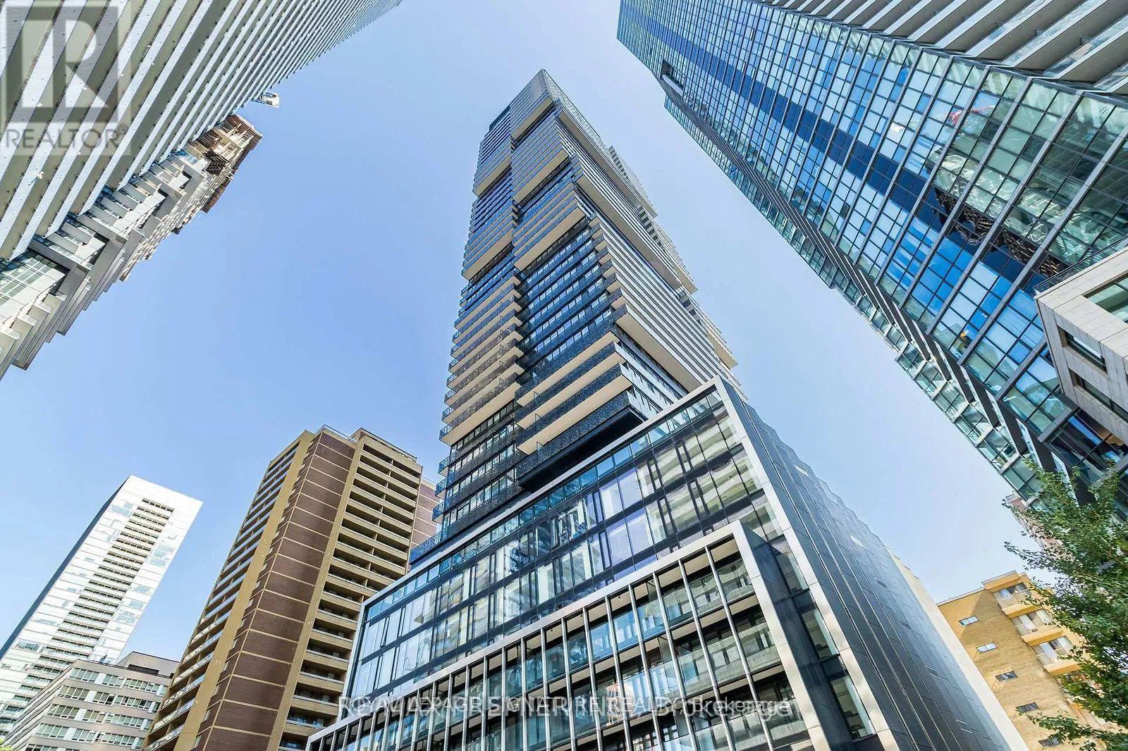 #1001 55 CHARLES STREET E - 1