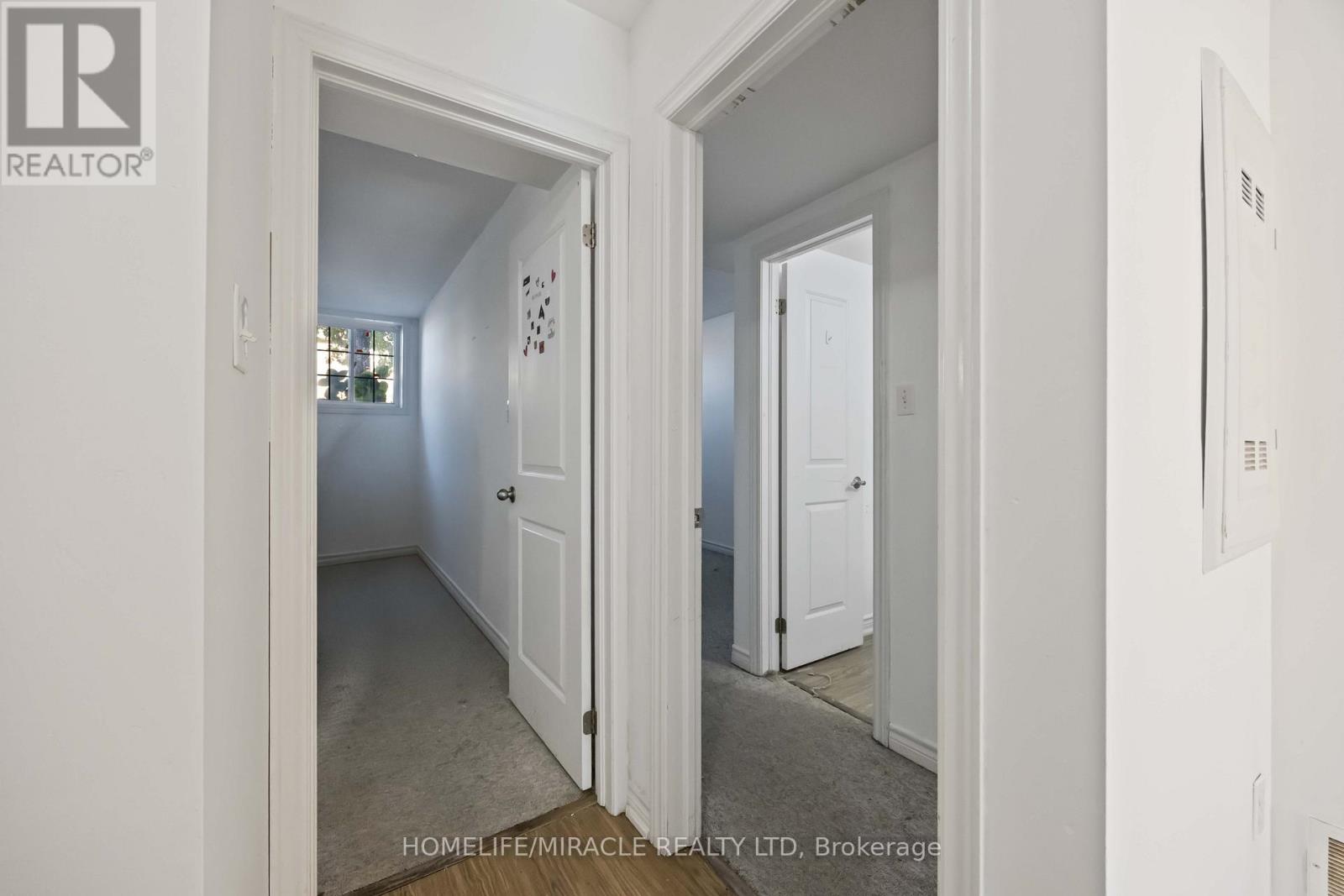 #11 244 PENETANGUISHENE ROAD - 16