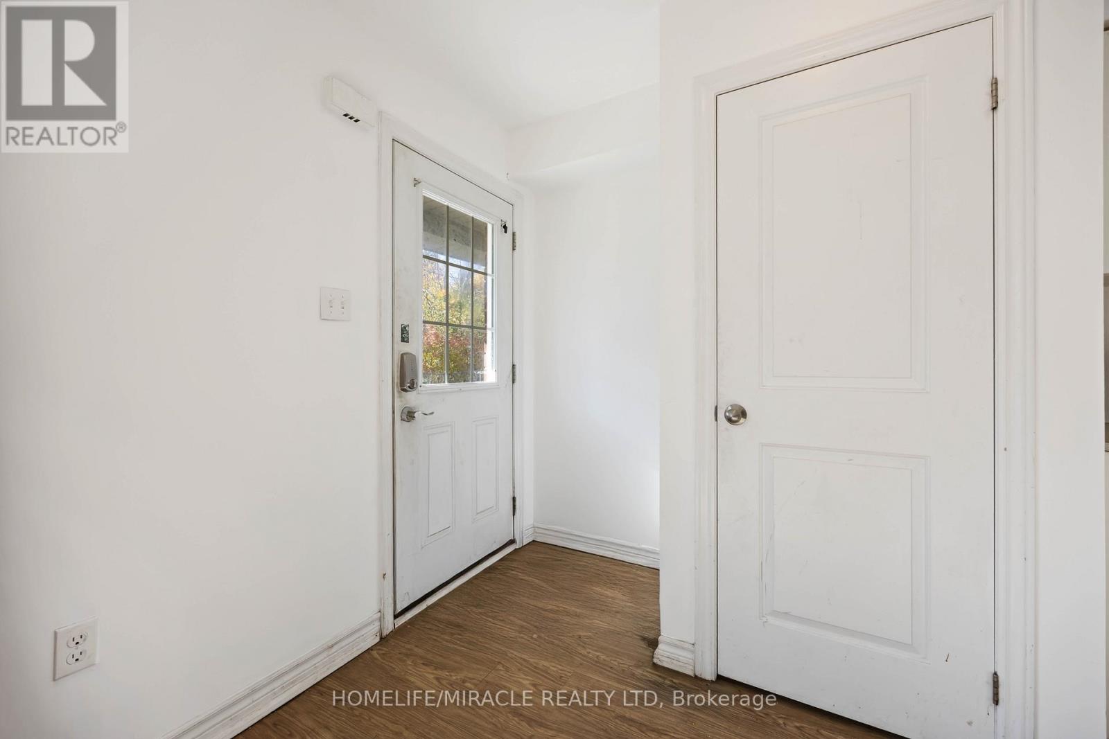 #11 244 PENETANGUISHENE ROAD - 4