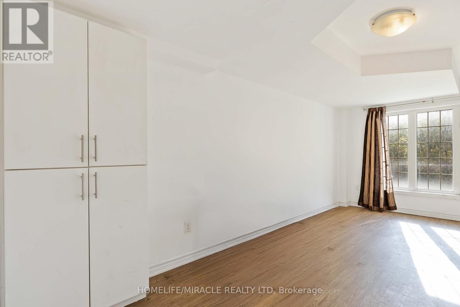 #11 244 PENETANGUISHENE ROAD - 6