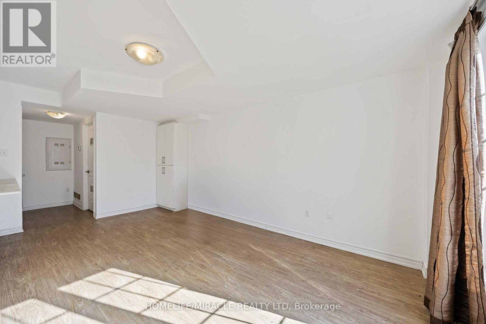 #11 244 PENETANGUISHENE ROAD - 7