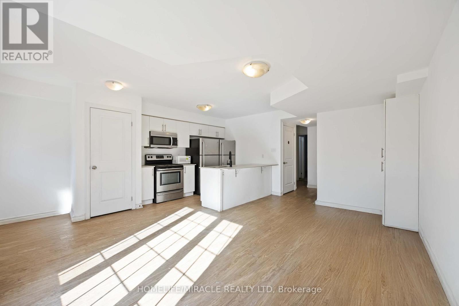 #11 244 PENETANGUISHENE ROAD - 9