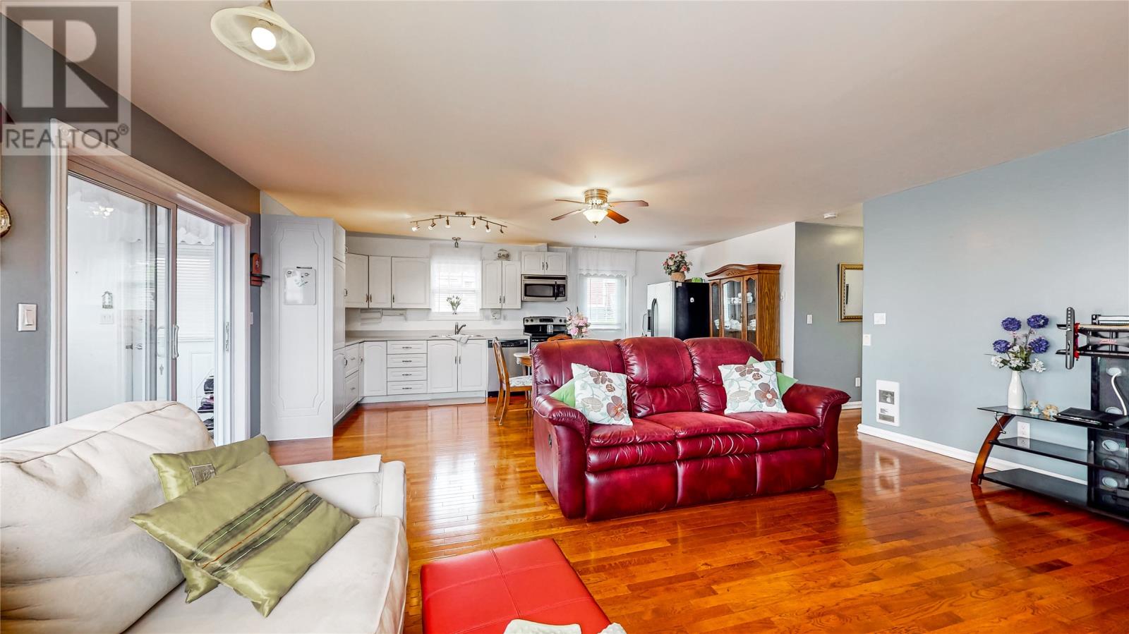 335 Main Road - 11