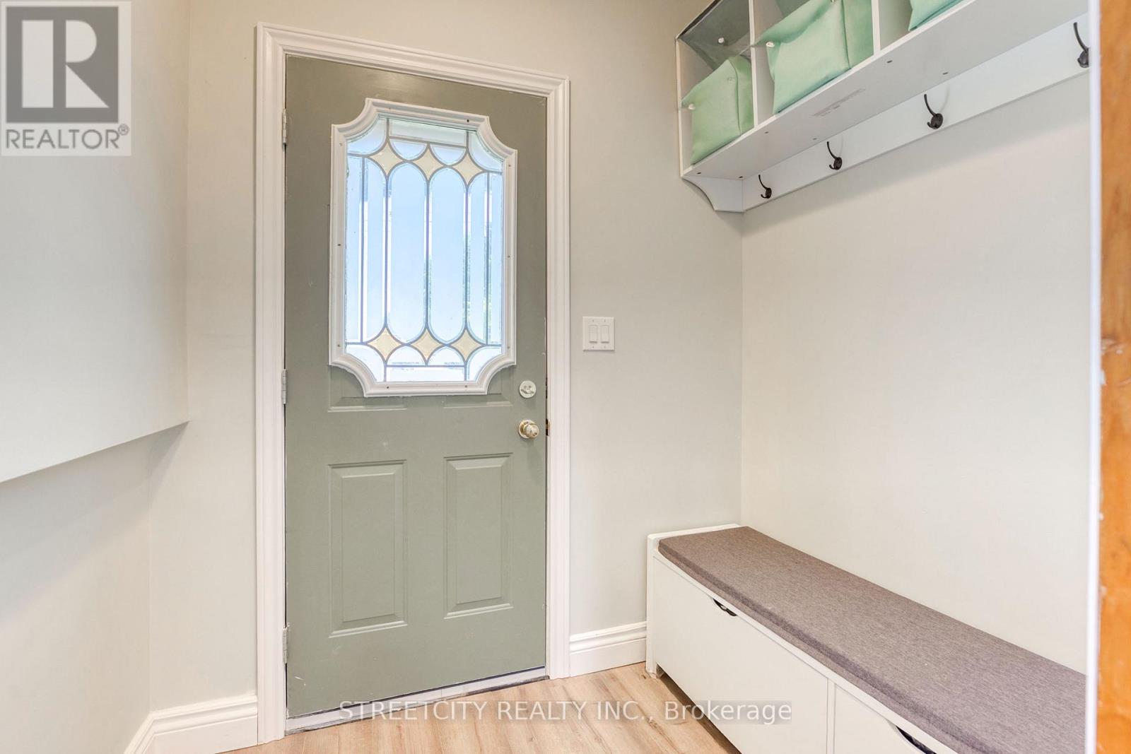 703 WELLINGTON STREET — photo 5