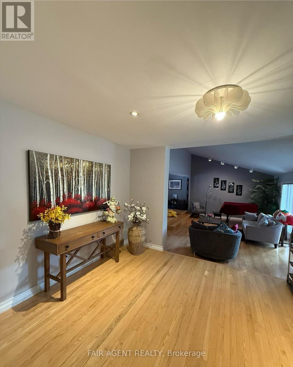 18 TOBIN COURT - 4