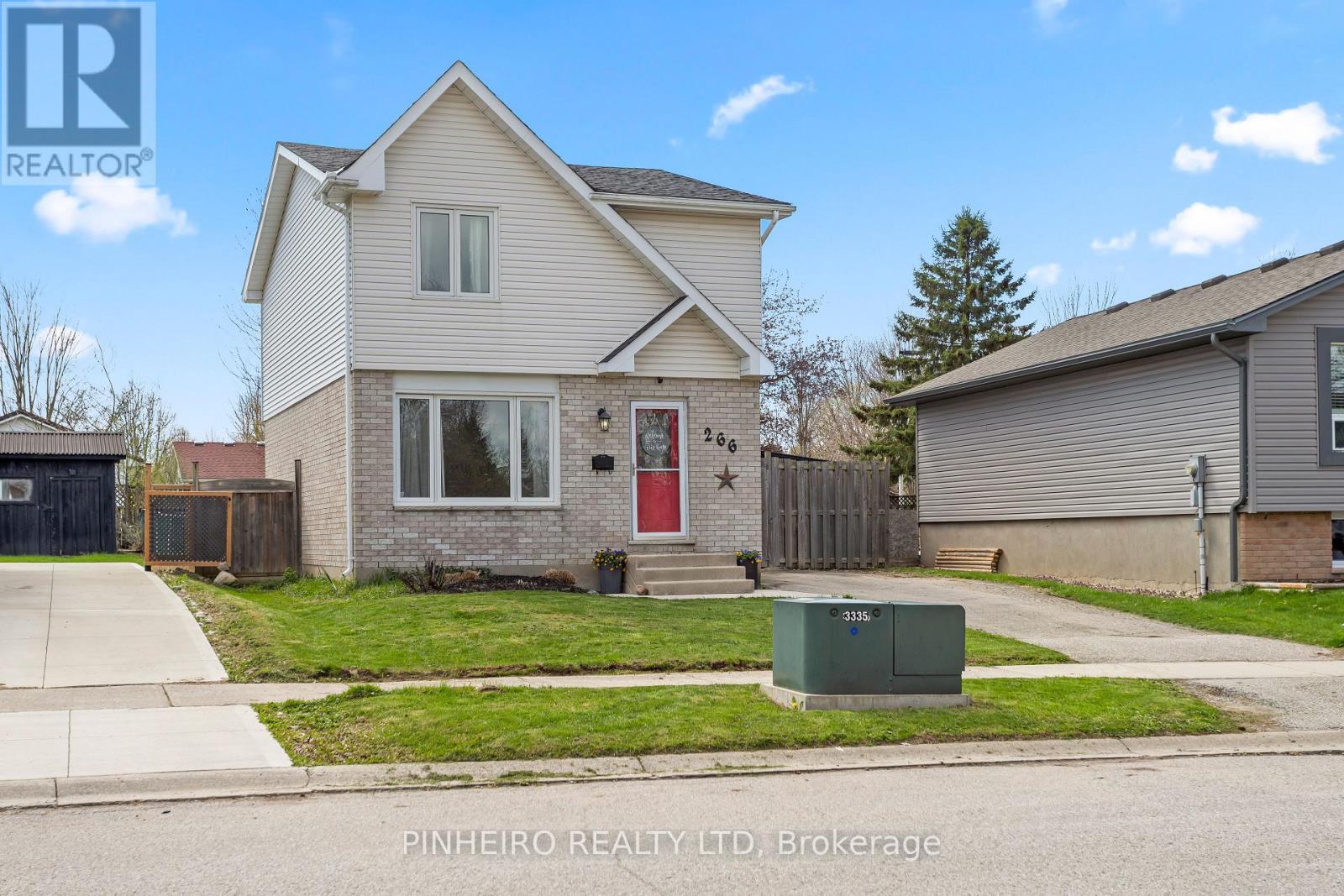 266 ARDSLEY CRESCENT — photo 39
