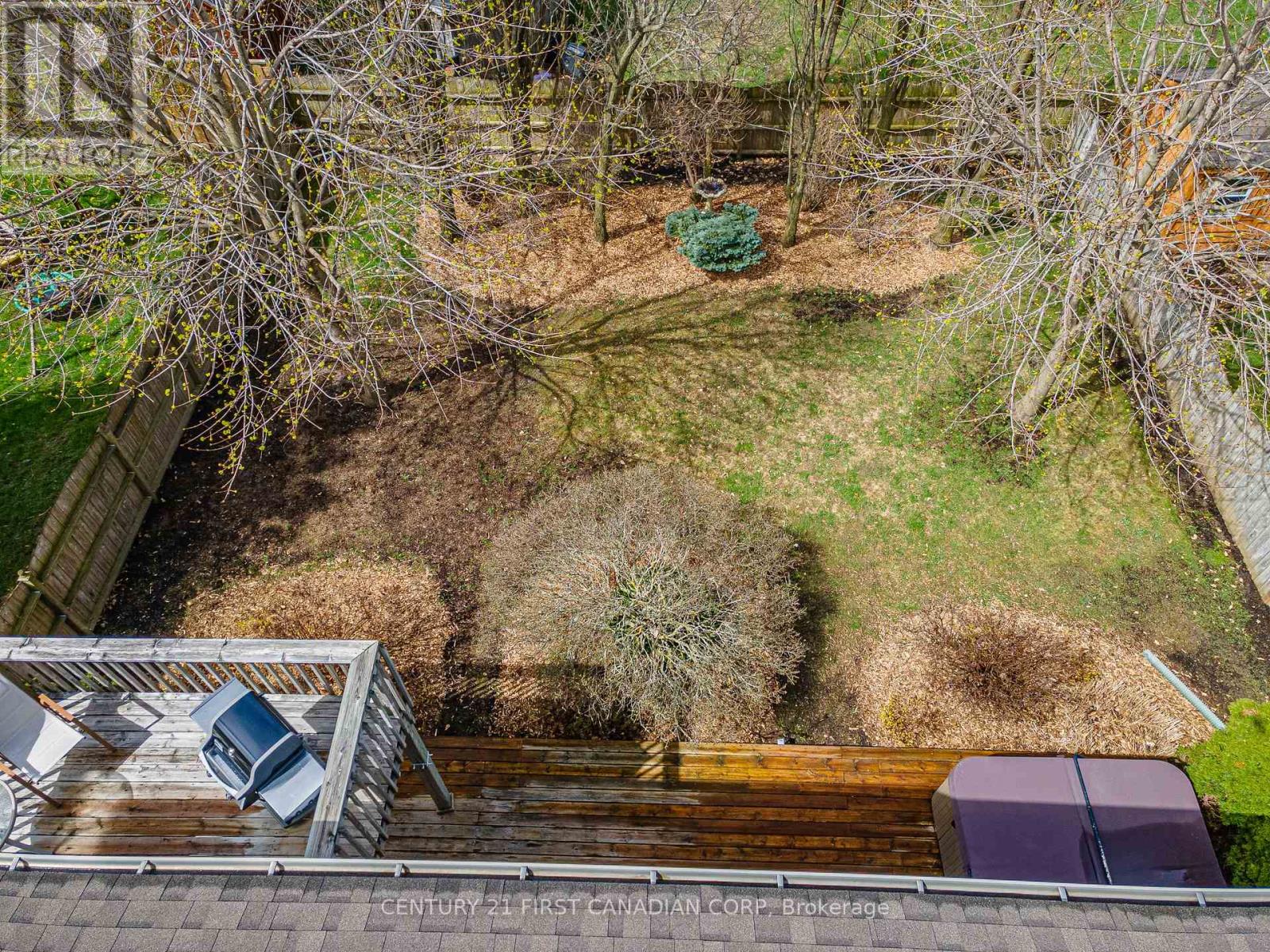 4 OAKWOOD COURT - 45