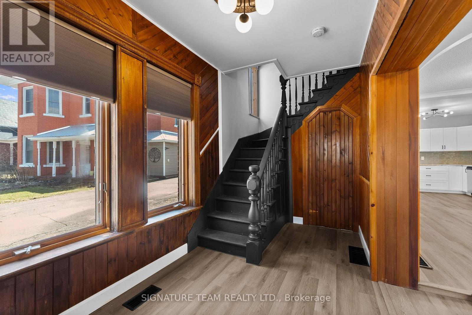 23 MAIN STREET - 10