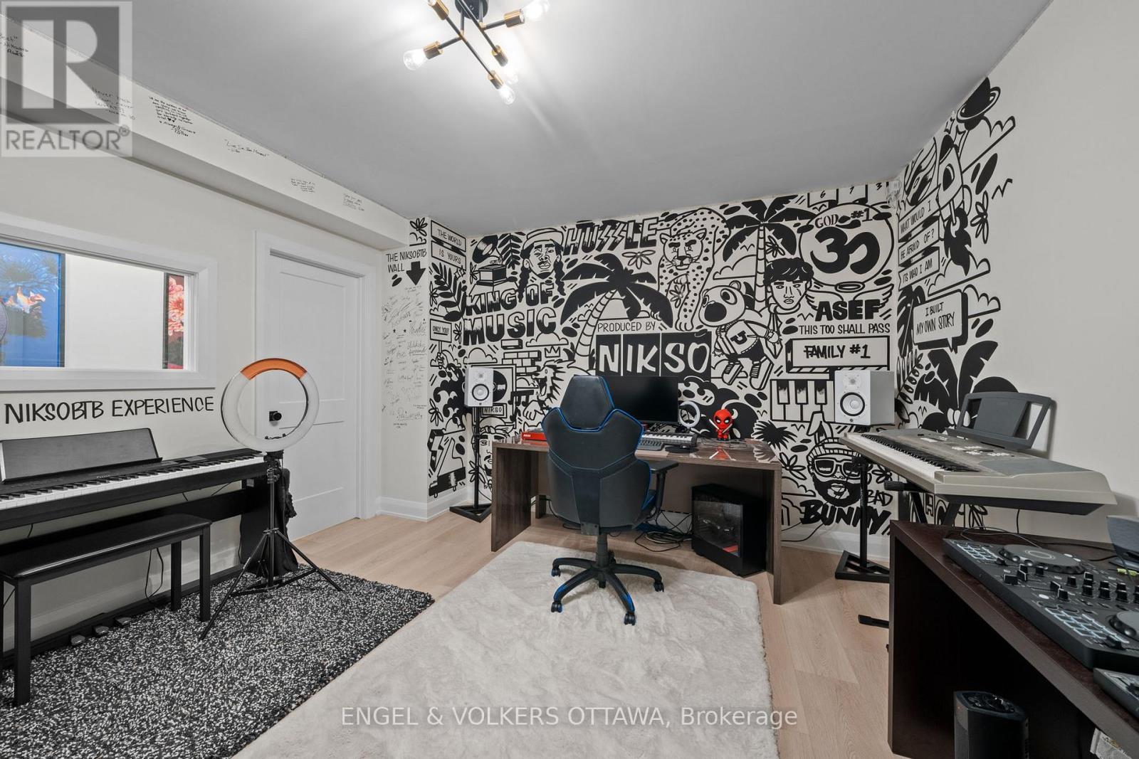1600 NIGHTSHADE PLACE - 41
