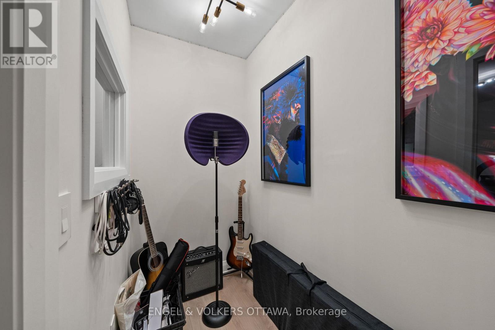 1600 NIGHTSHADE PLACE - 42